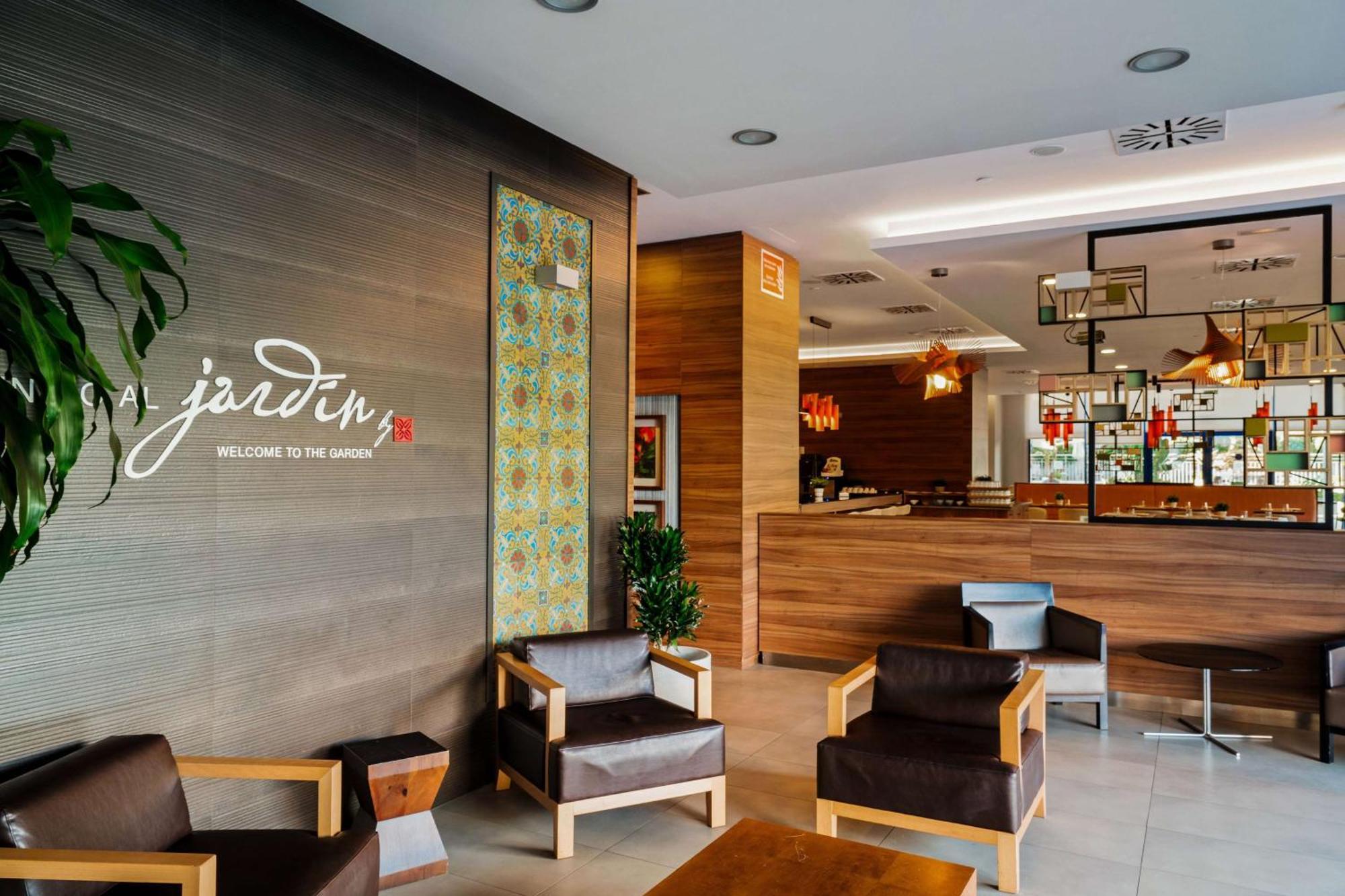Hilton Garden Inn Sevilla Ngoại thất bức ảnh